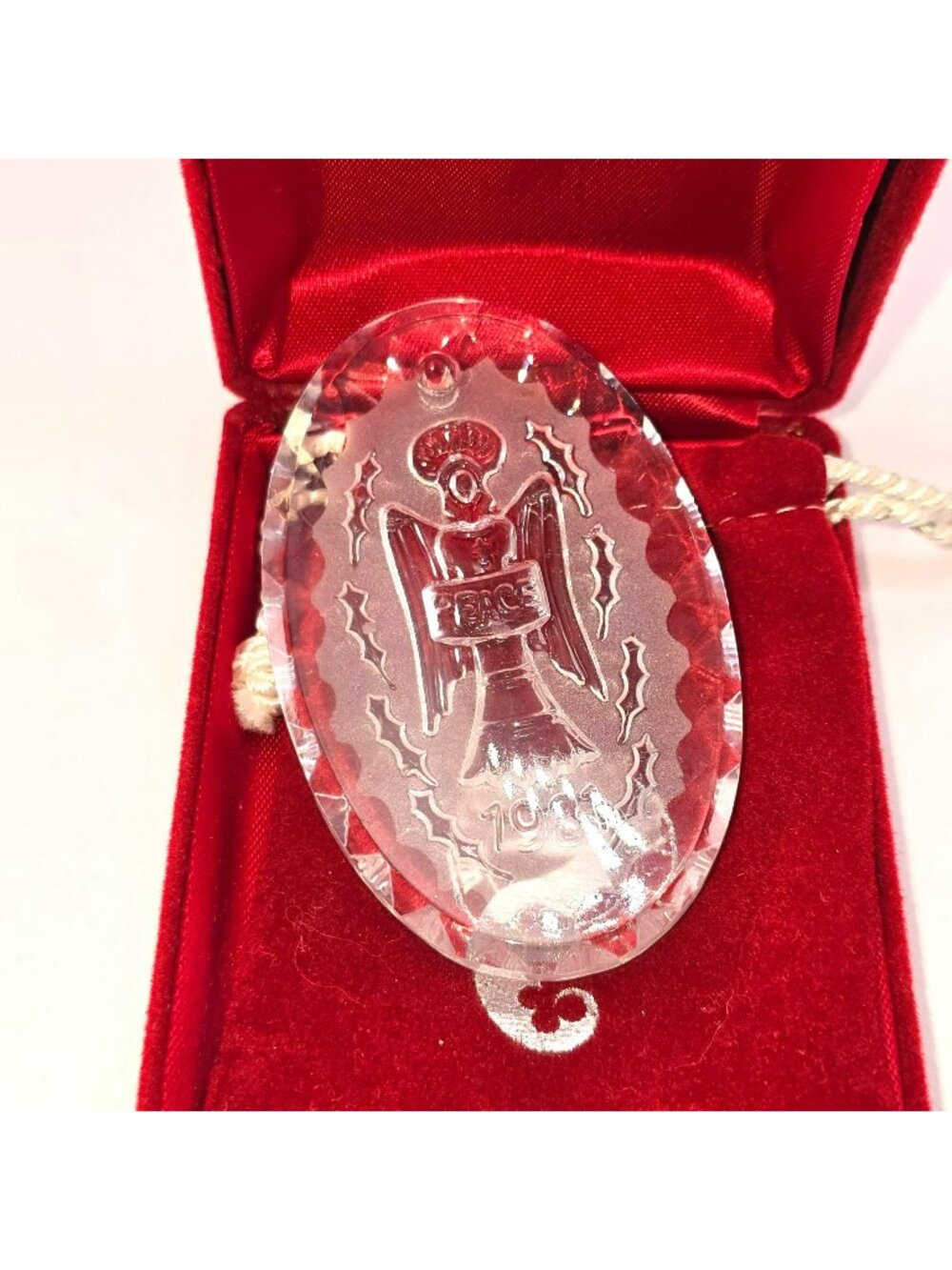 Waterford Crystal 1981 Angel Ornament In Red Velvet Box JJ4341